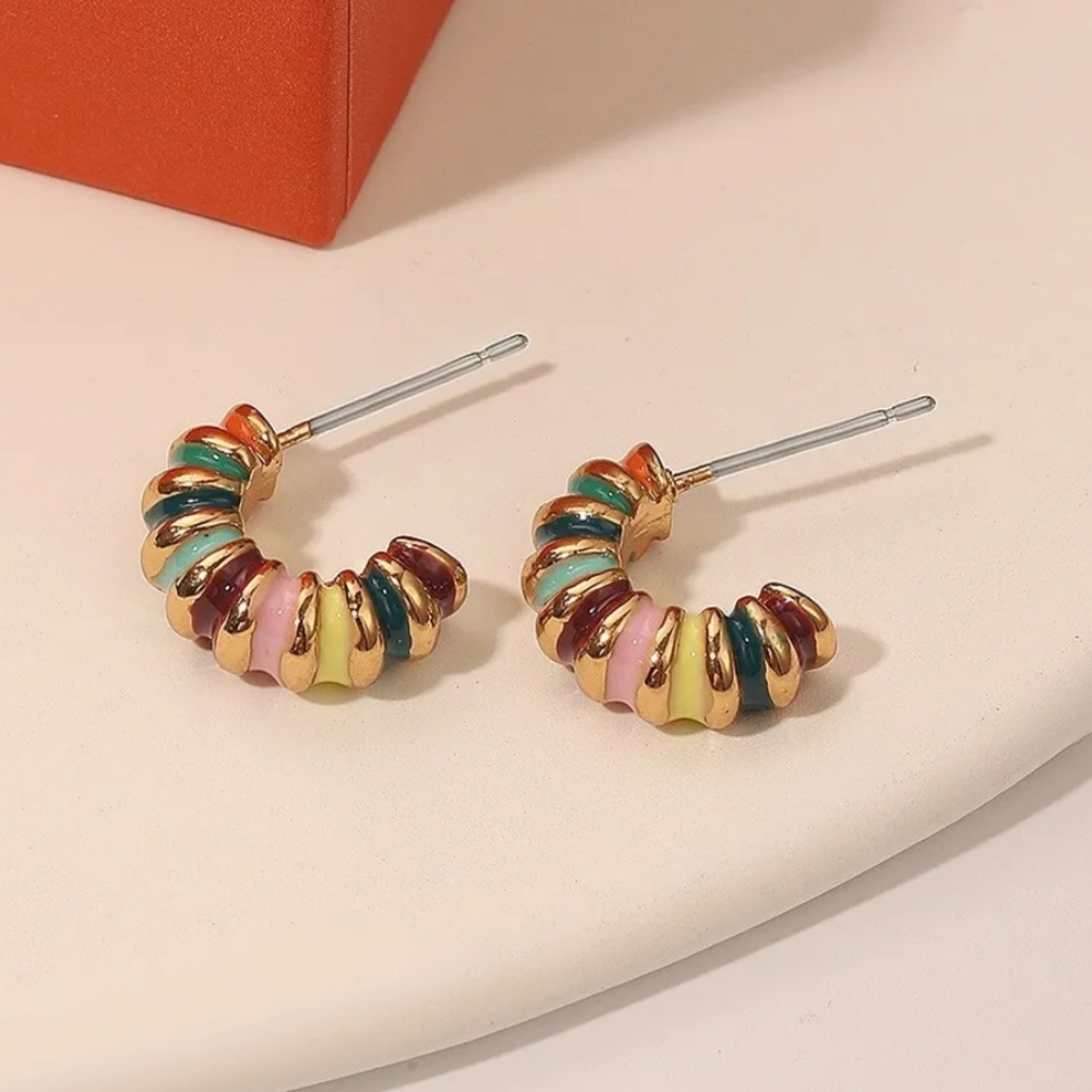 Take me to Thailand Gold toned Hoop Earrings